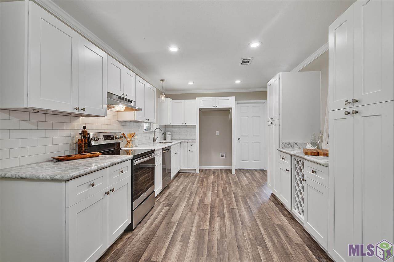 11025 Blackwater Rd - Photo 1