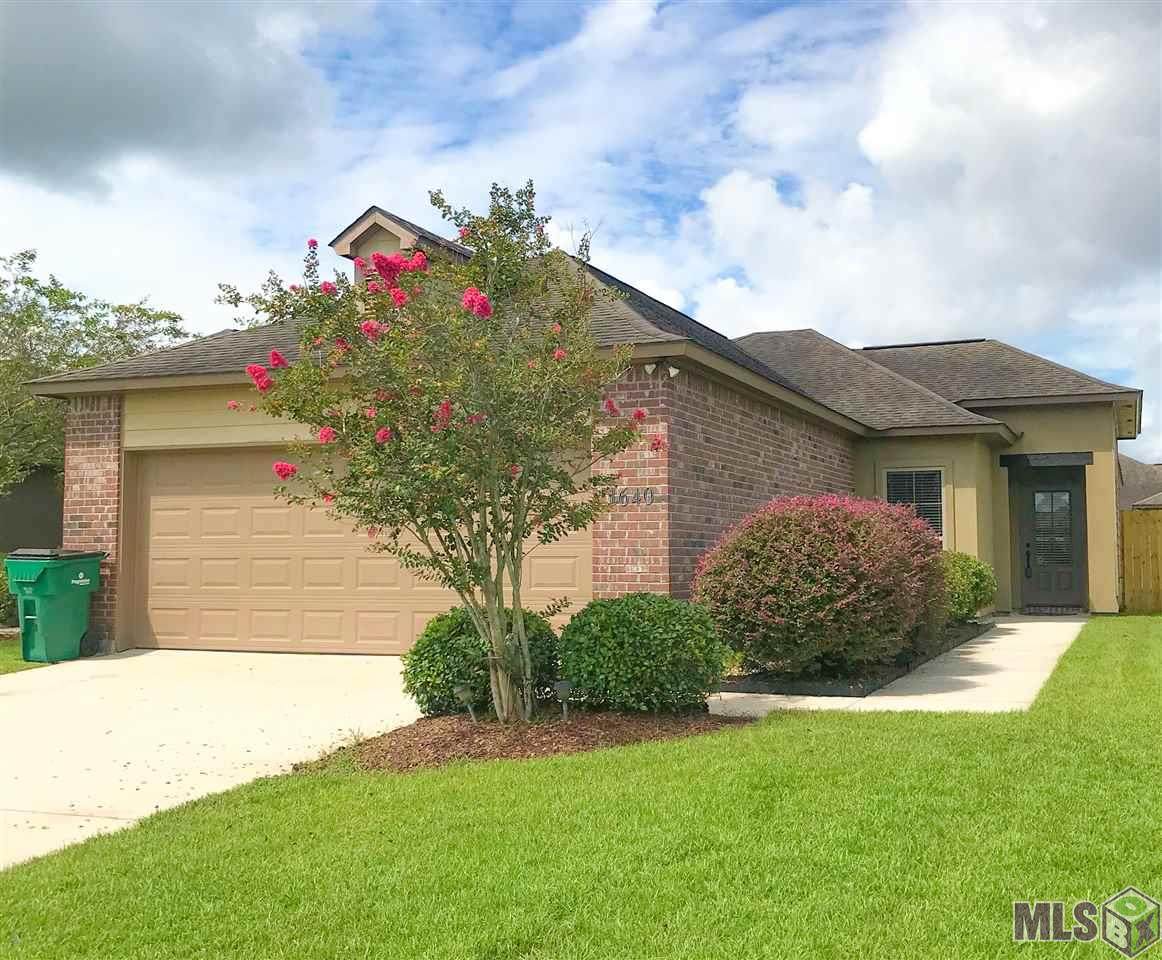 1640 Seville Dr - Photo 1
