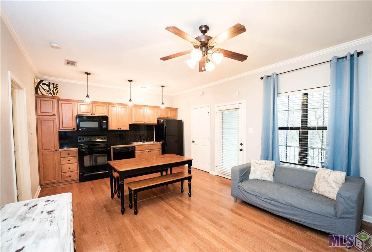 612 Kenilworth Pkwy - Photo 1