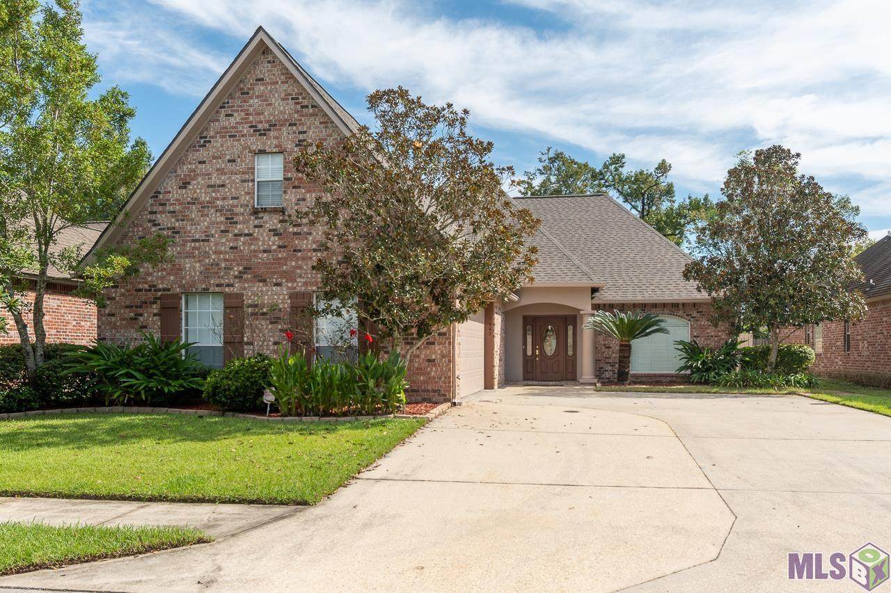 9443 Lake Forest Dr - Photo 1