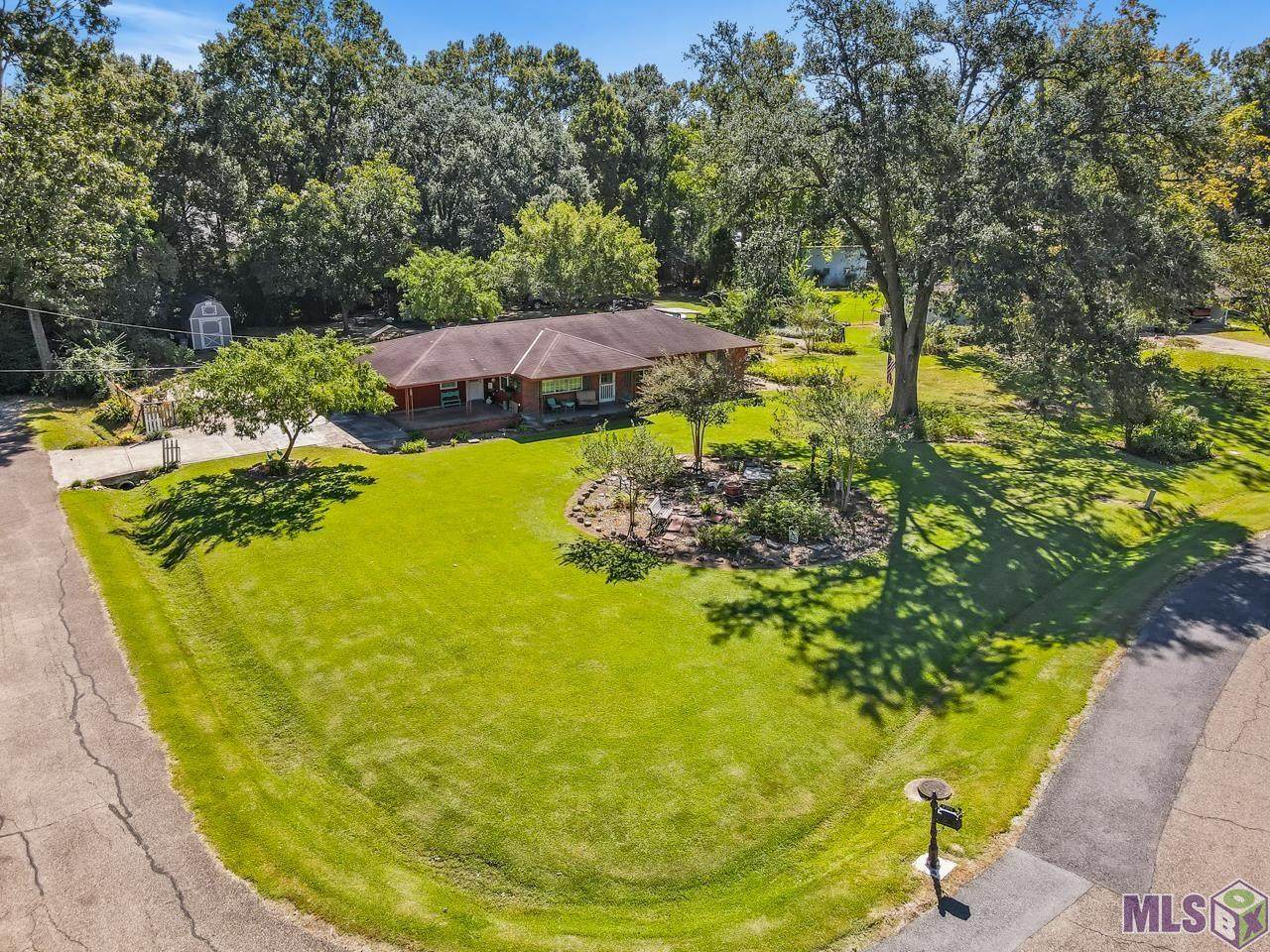 8786 Field Dr - Photo 1
