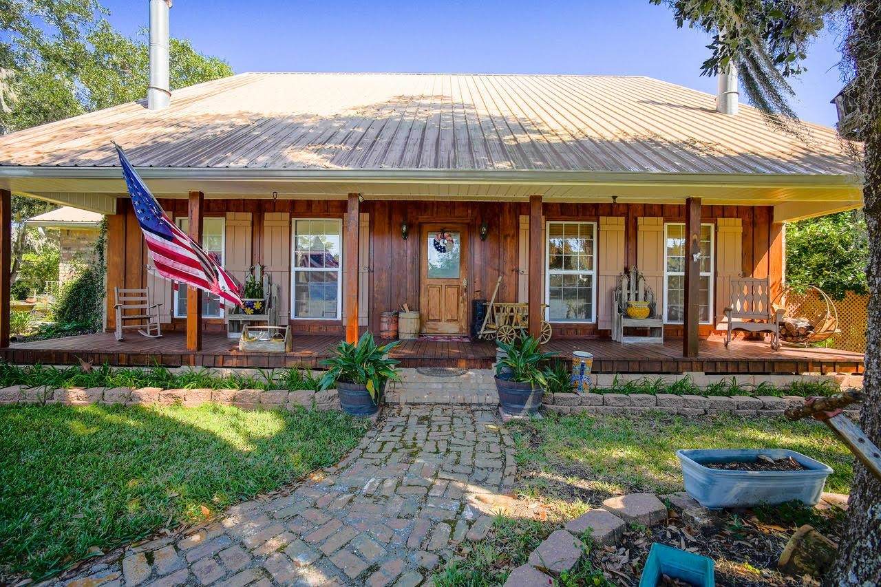 104 Clement Dr - Photo 1
