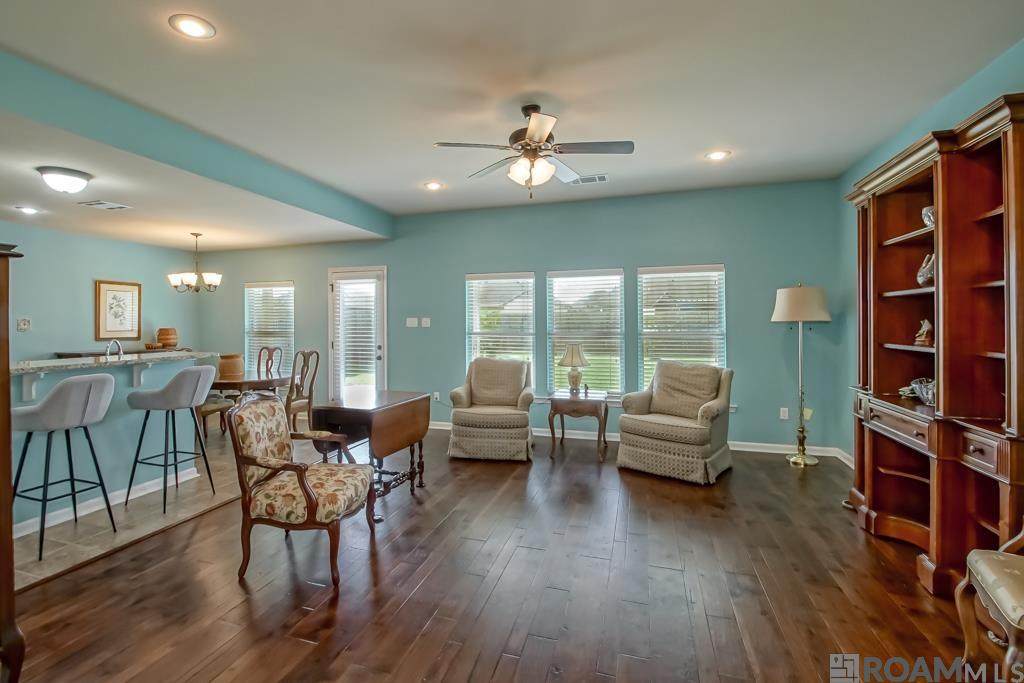 https://bt-photos.global.ssl.fastly.net/batonrouge/orig_boomver_3_2025007981-2.jpg