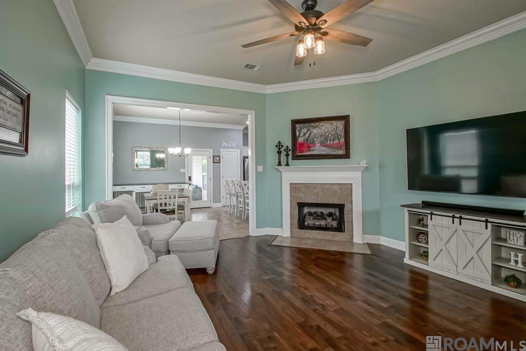 https://bt-photos.global.ssl.fastly.net/batonrouge/orig_boomver_3_2025010038-2.jpg