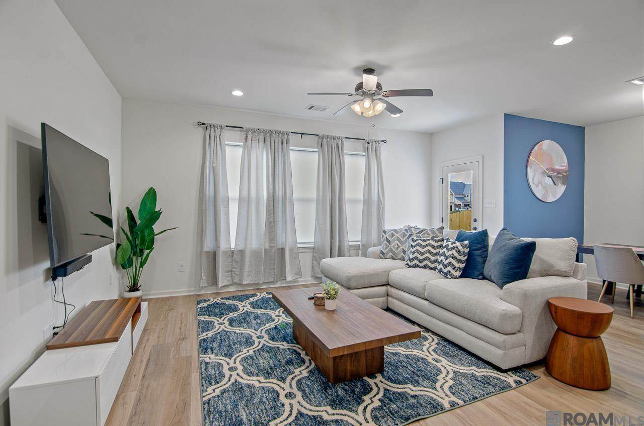 5618 Cottage Lake Dr - Photo 1