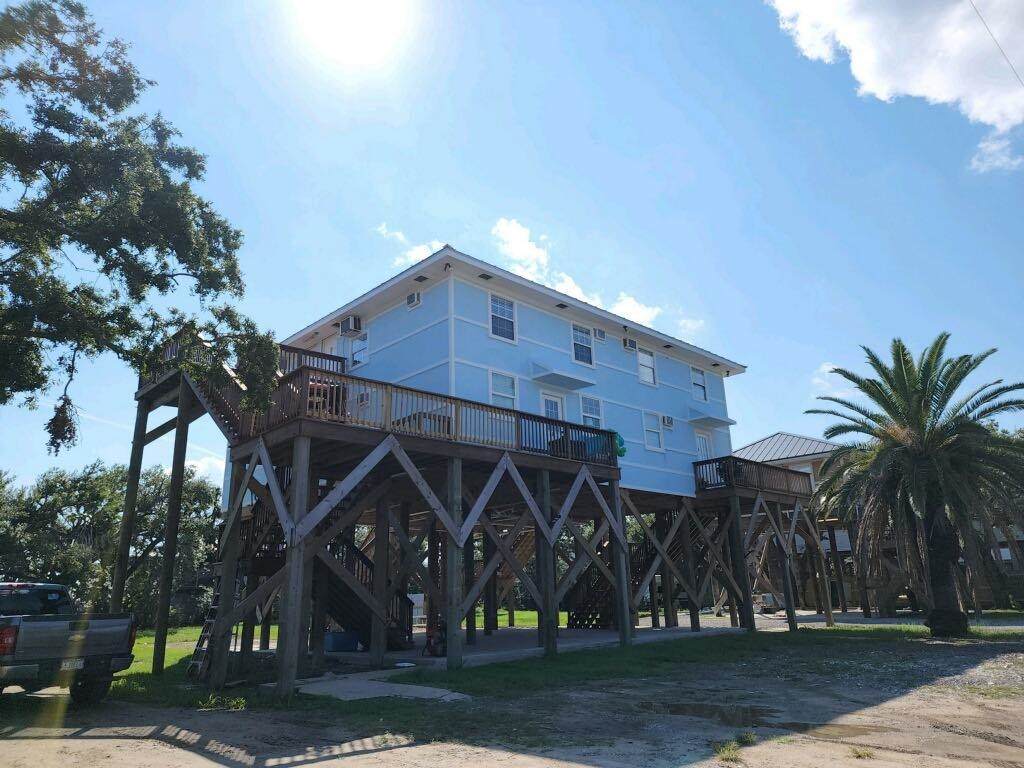 151 Santiny Lane - Photo 1