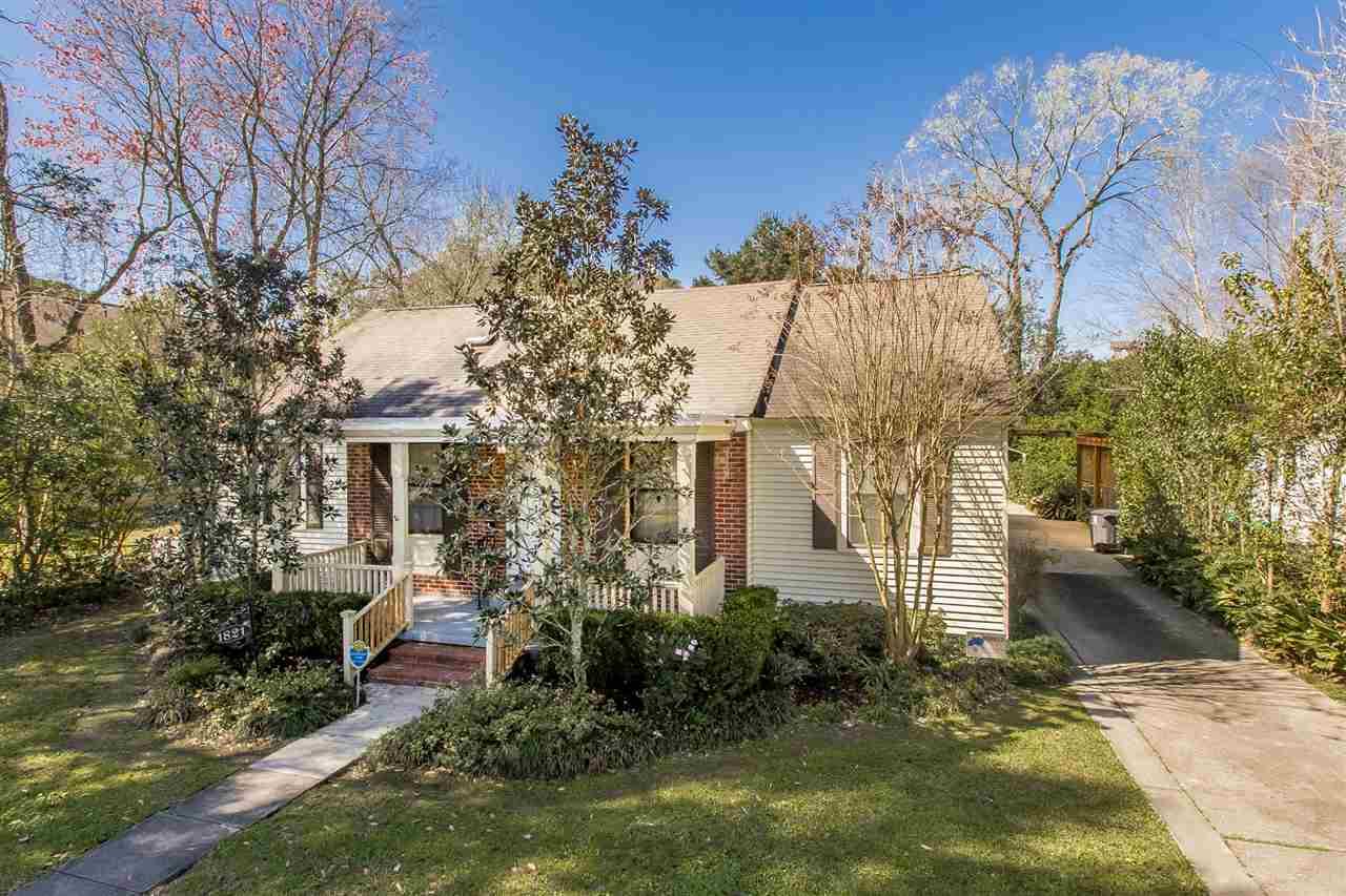1821 Cloverdale Ave - Photo 1