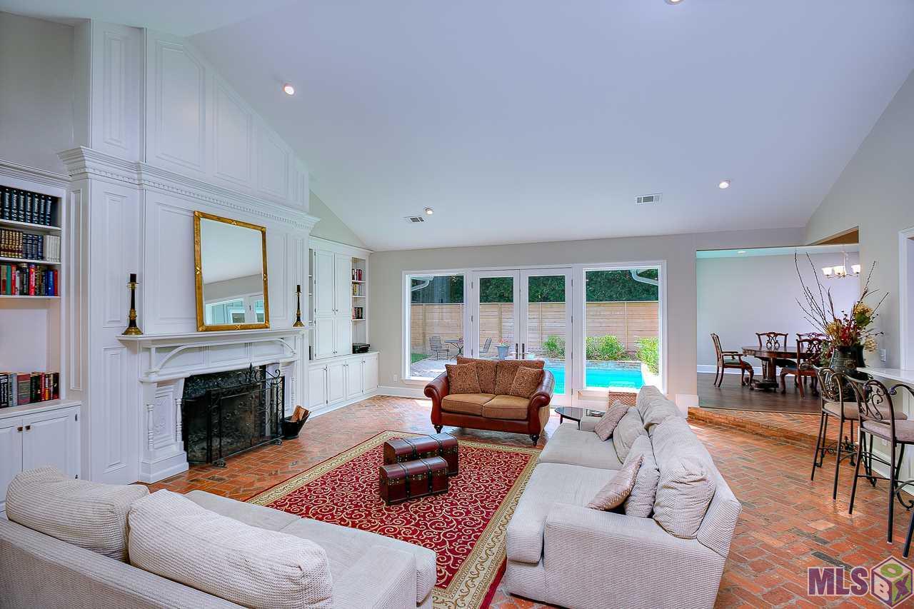 1839 Applewood Rd - Photo 1