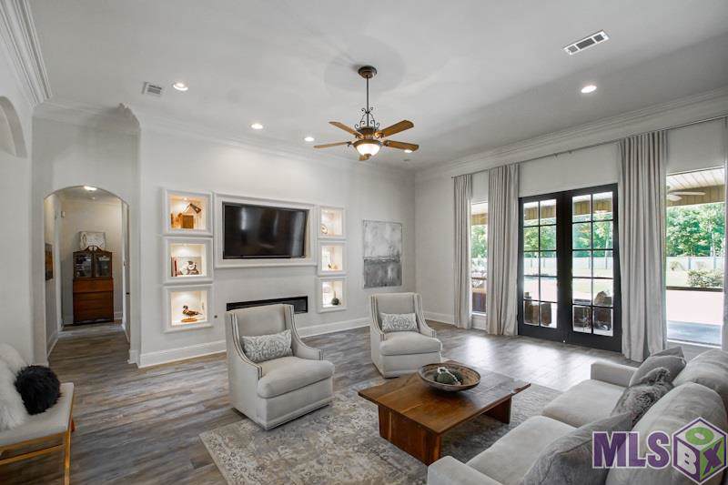 8274 Allen Dr - Photo 1
