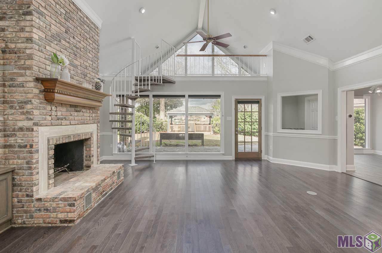 12021 Lake Sherwood Ave - Photo 1
