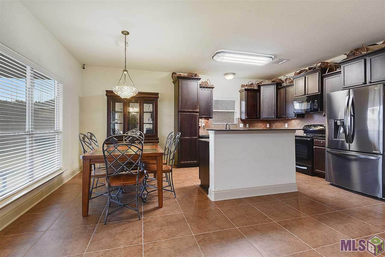 37036 Oak View Ln - Photo 1