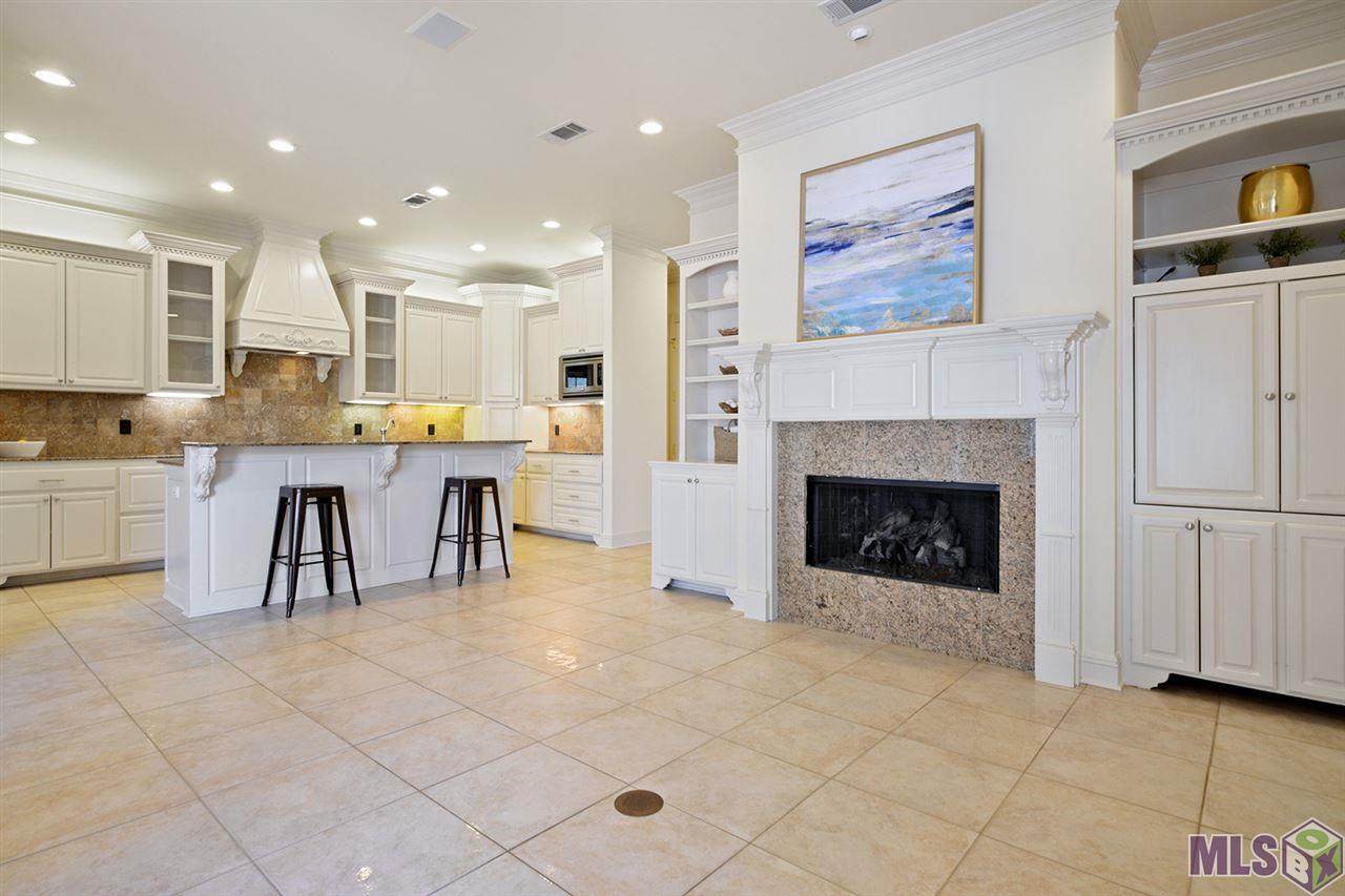 2642 Bocage Lake Dr - Photo 1