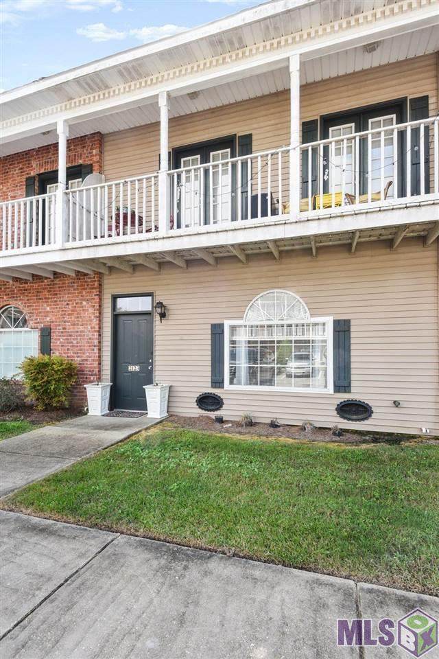 2123 Mt Hope Alley - Photo 1