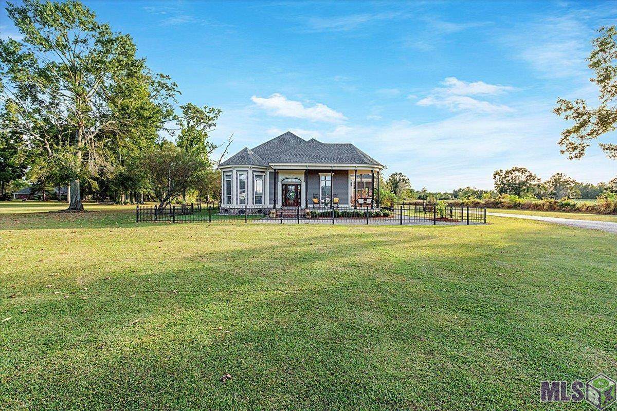 40335 Loosemore Rd - Photo 1