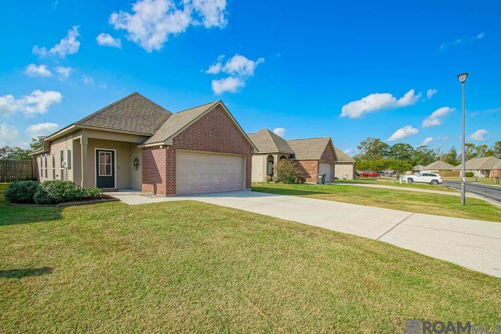 42301 Palmstone Ave - Photo 1