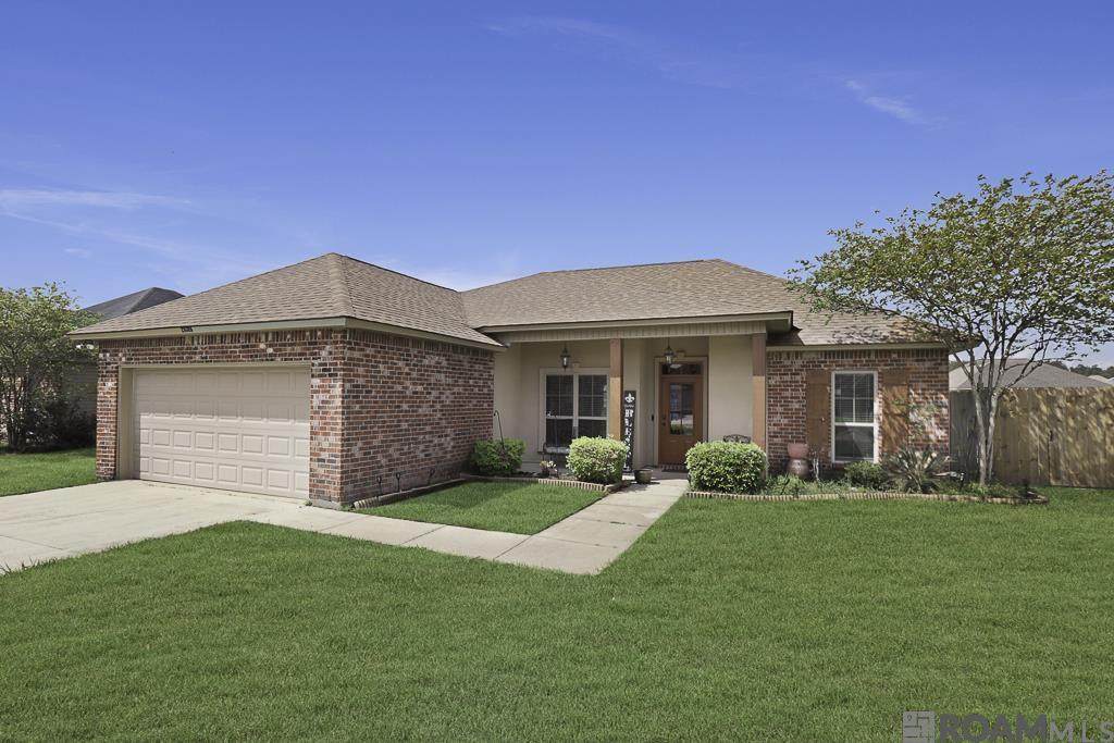 28319 Lake Sabine Dr - Photo 1