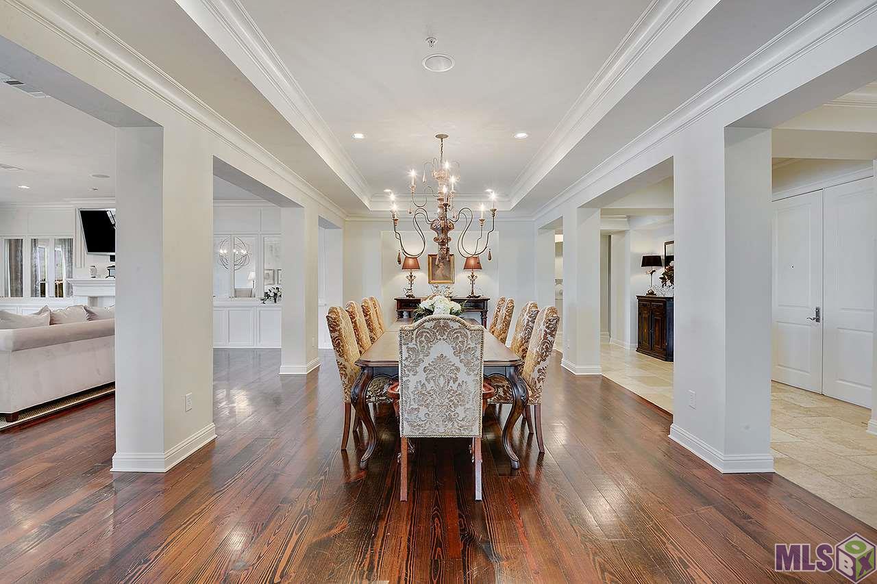 990 Stanford Ave - Photo 1