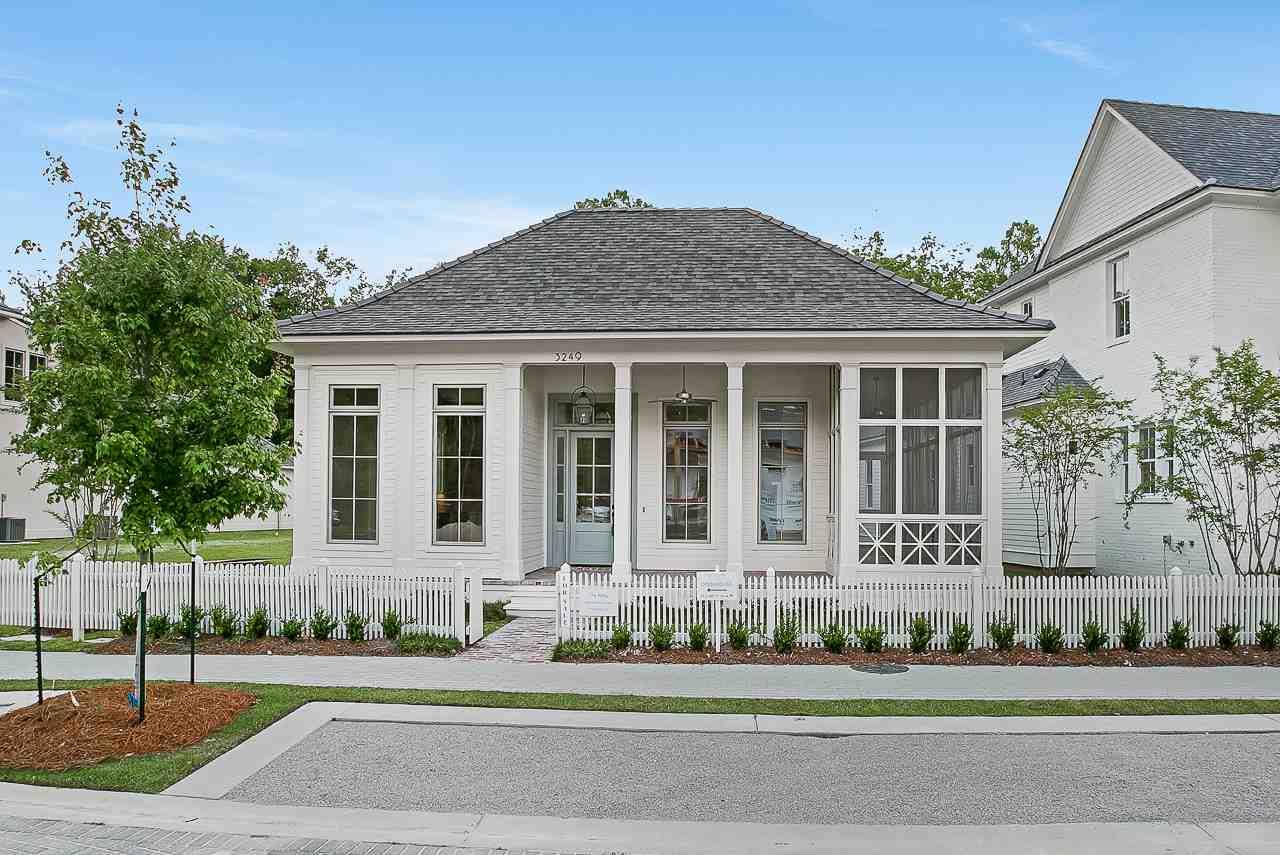 3249 Pointe-Marie Dr - Photo 1