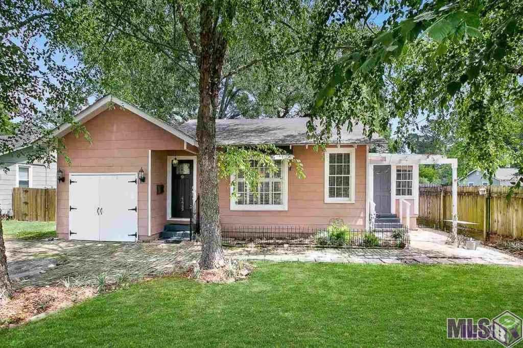 4445 Hyacinth Ave - Photo 1