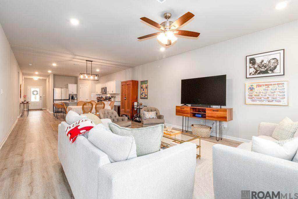 6407 Tiger Pointe Dr - Photo 1