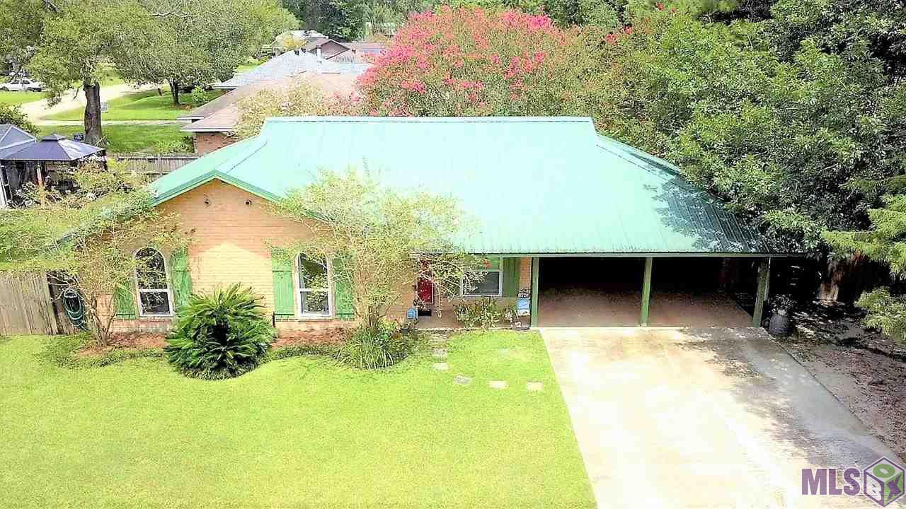 8701 Shadow Springs Blvd - Photo 1