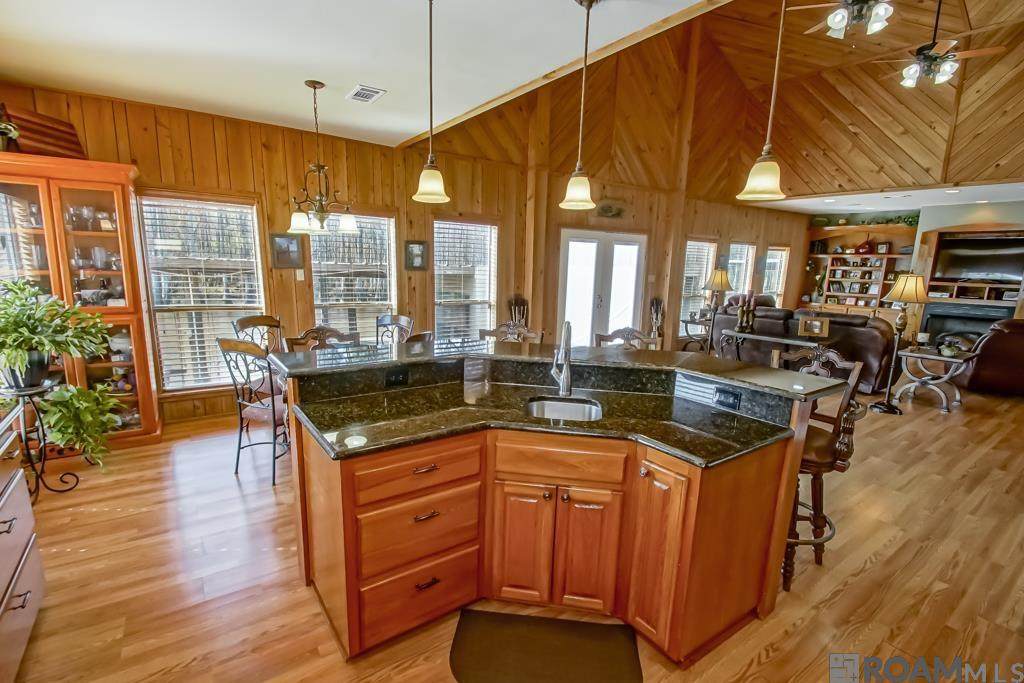 23396 Chene Blanc Ln - Photo 1