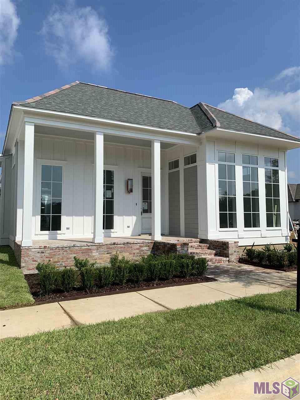 2131 Deaux Parc Dr - Photo 1