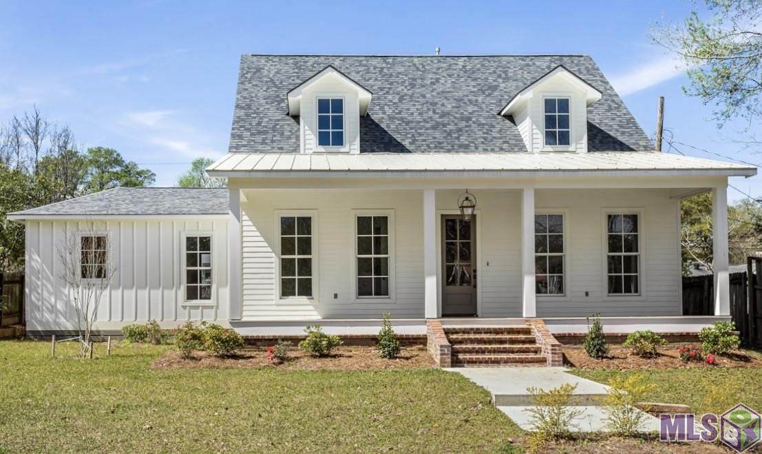 750 Longwood Dr - Photo 1