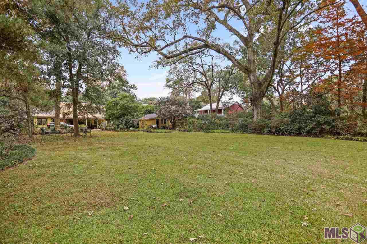 1140 Stanford Ave - Photo 1