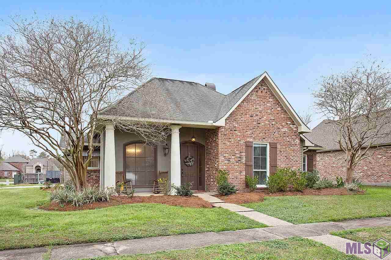3366 White Shadows Dr - Photo 1