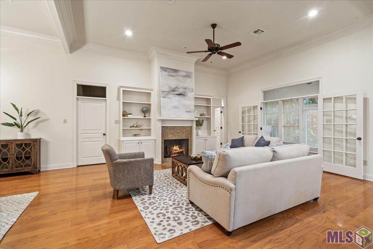 4647 Hyacinth Ave - Photo 1