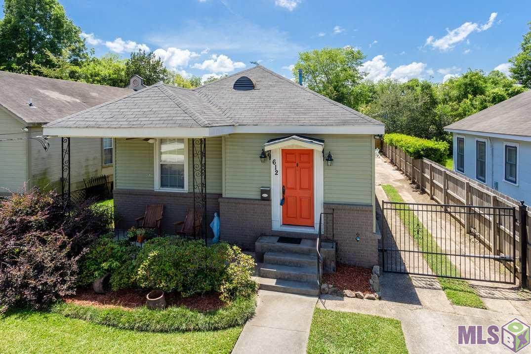 612 Arlington Ave - Photo 1