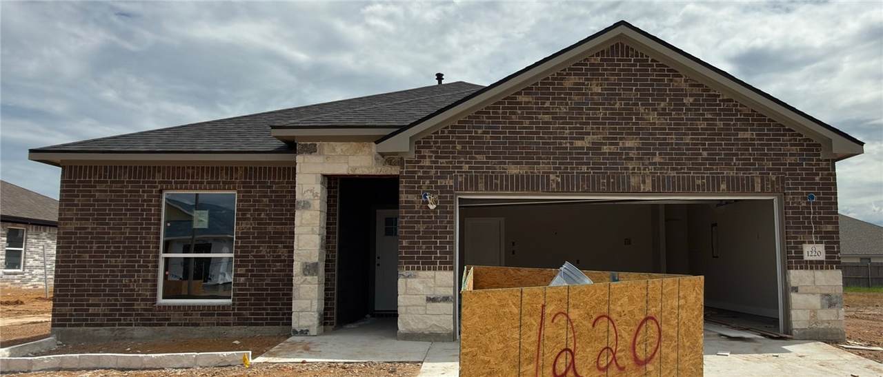 1220 Patriot Drive - Photo 1