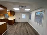 11106 N Dowling Road - Photo 4