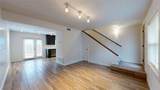 505 Boyett Street - Photo 2