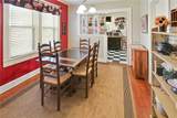 1112 Baker St - Photo 3