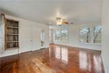 409 Hutchins - Photo 14