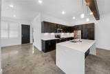 213 Lynn Drive - Photo 3