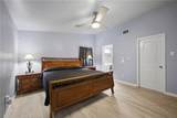 704 Riley Street - Photo 8