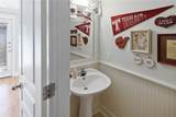 1725 Harvey Mitchell Parkway - Photo 14