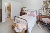 1725 Harvey Mitchell Parkway - Photo 17