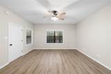1301 Essex Green - Photo 14
