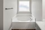 916 Crested Point Drive - Photo 14