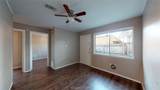 204 Lynn Drive - Photo 3