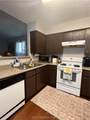 711 Wellesley - Photo 5