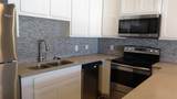 212 Bryan - Photo 4