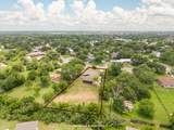 1005 Winding Road - Photo 16