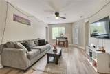 521 Southwest Parkway - Photo 2