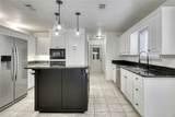 710 Chevy Chase - Photo 15
