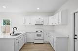 1105 E Main St - Photo 5